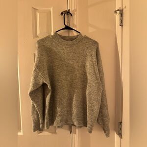 H&M Light Gray Knit Sweater